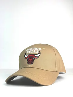 Бейсболка спортивная с логотипом Chicago Bulls