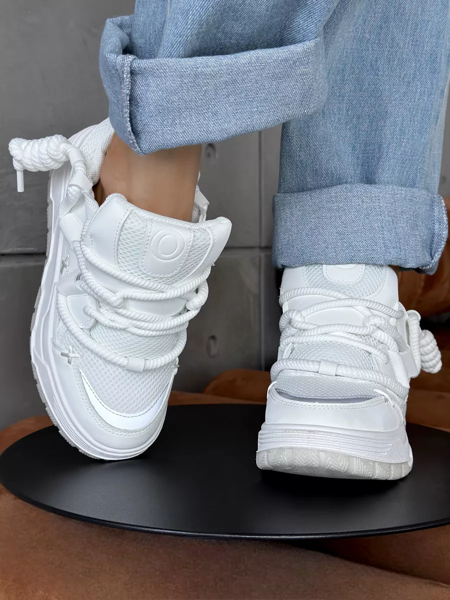 Кроссовки летние с большими шнурками с сеткой