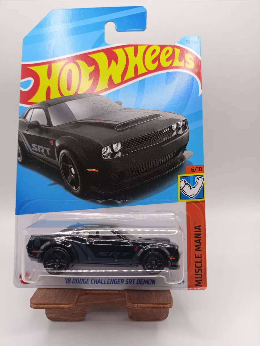 Машинка коллекционная Dodge Challenger SRT Demon Hot Wheels