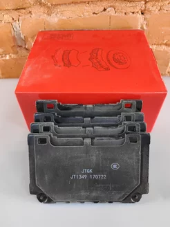 Передние тормозные колодки Zeekr 001 8895854481 Zeekr 235030988