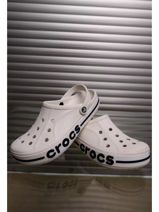 Crocs fashion house discount