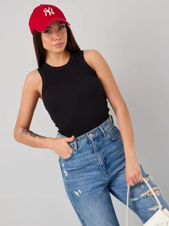 Майка базовая в рубчик черная