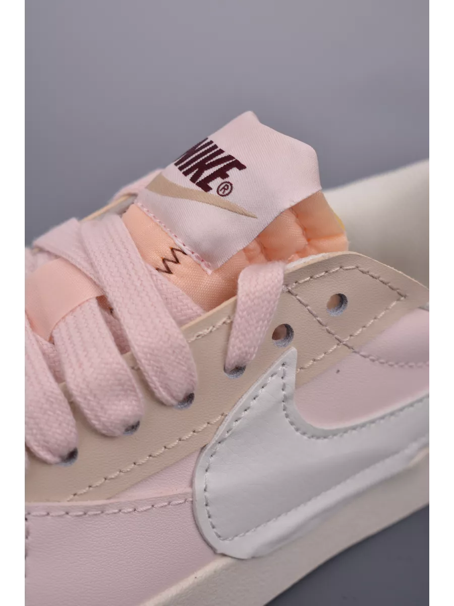 Nike blazer low pink on sale